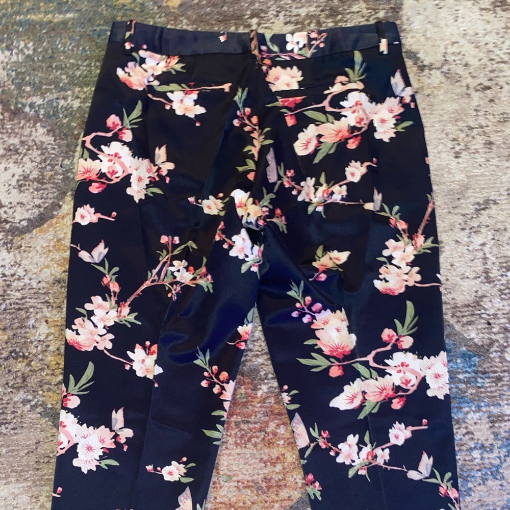 💎RARE💎NWOT JOIE Silk Blend Tailored Floral Pants, Size 2 - Picture 4 of 12